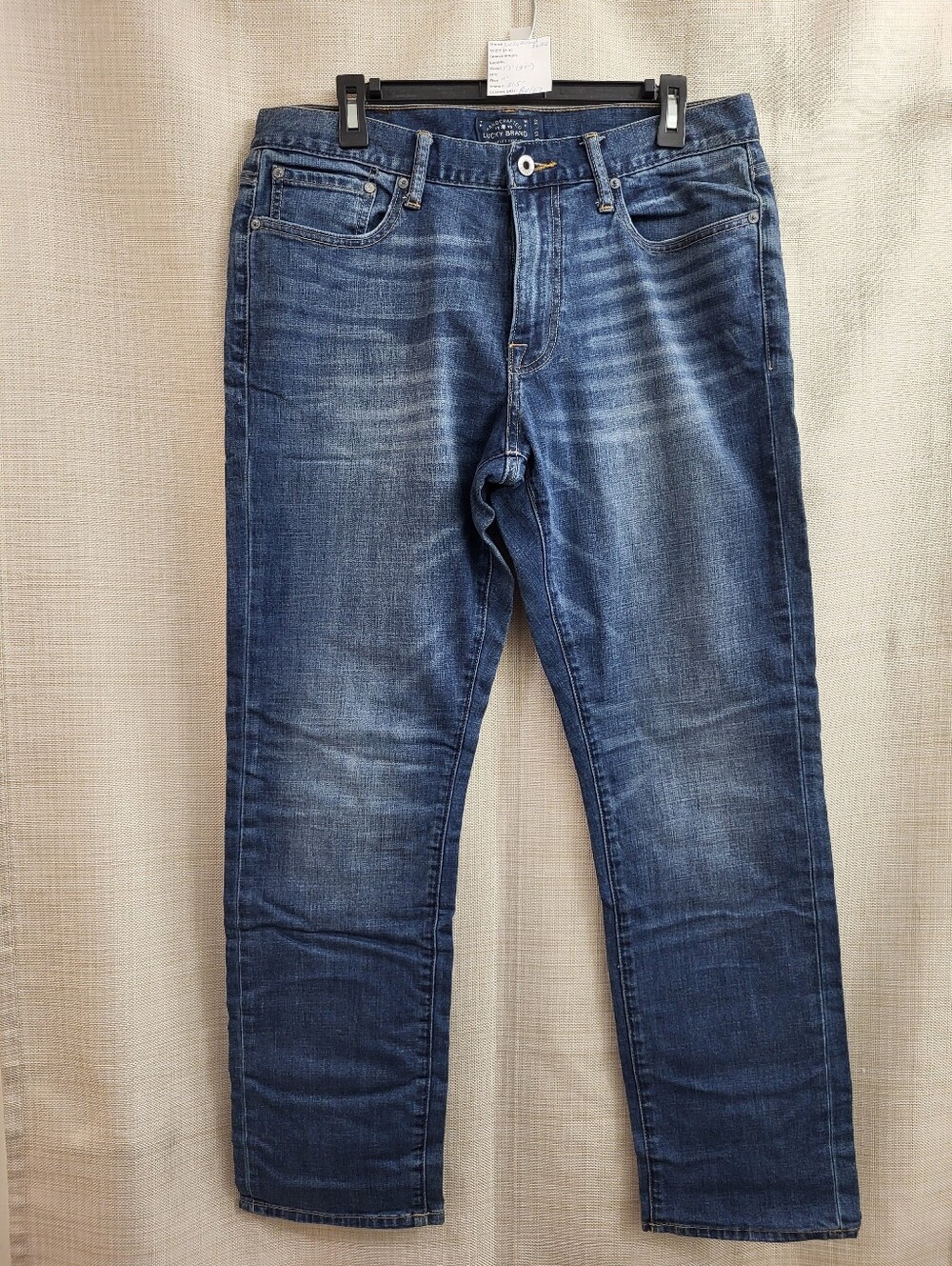 Lucky Brand Men's 410 Athletic Fit Straight Leg Med Wash Blue Jeans Size 33/32